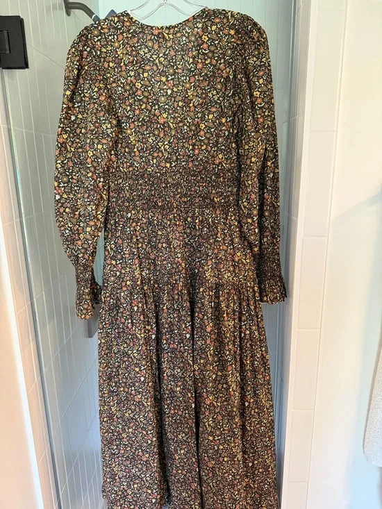 Doen Black Floral Midi Dress with Smocked Waist - Picture 6 of 6